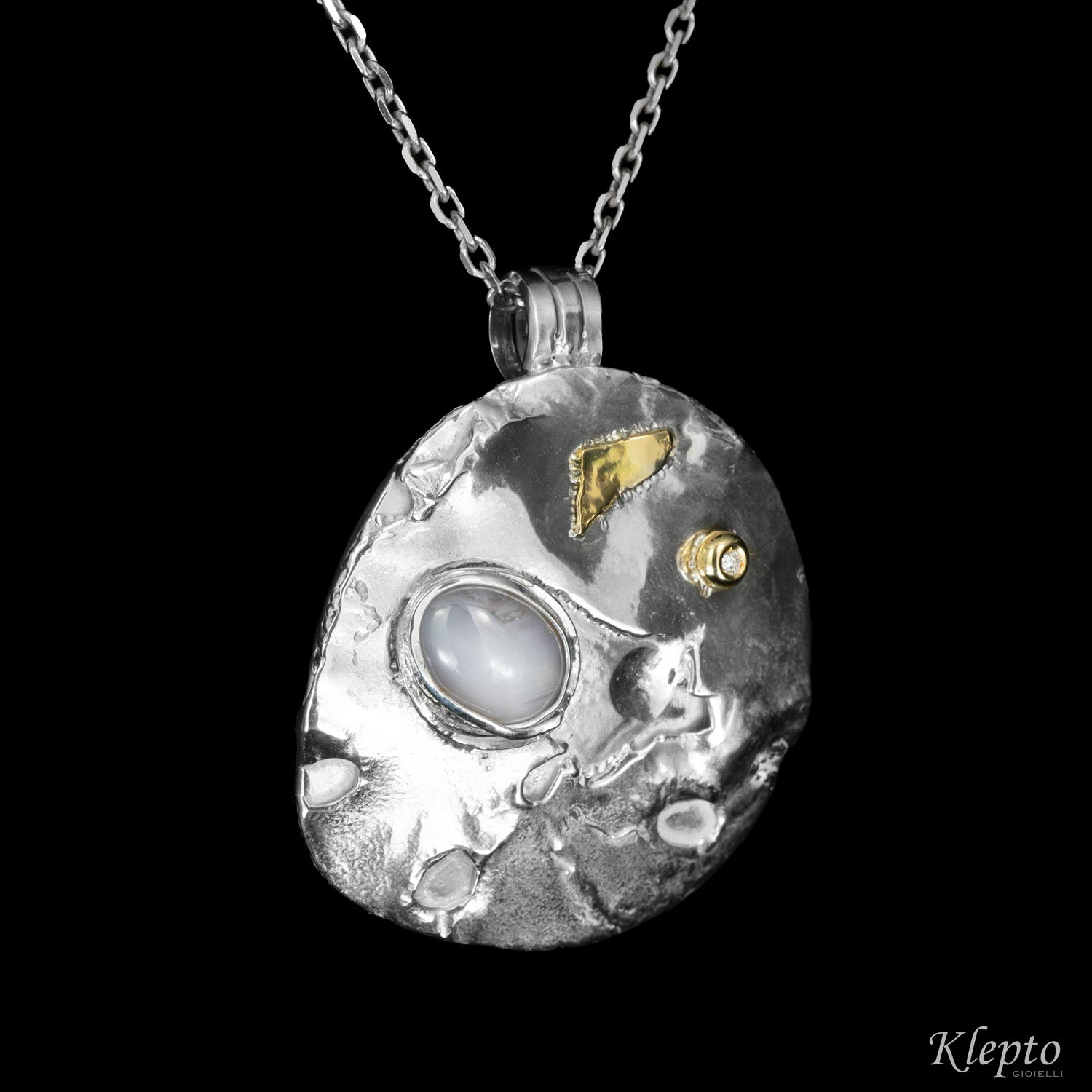 Pendente in Argento Silnova® "Supernova" con Zaffiro Asteria, Diamante e dettagli in oro giallo