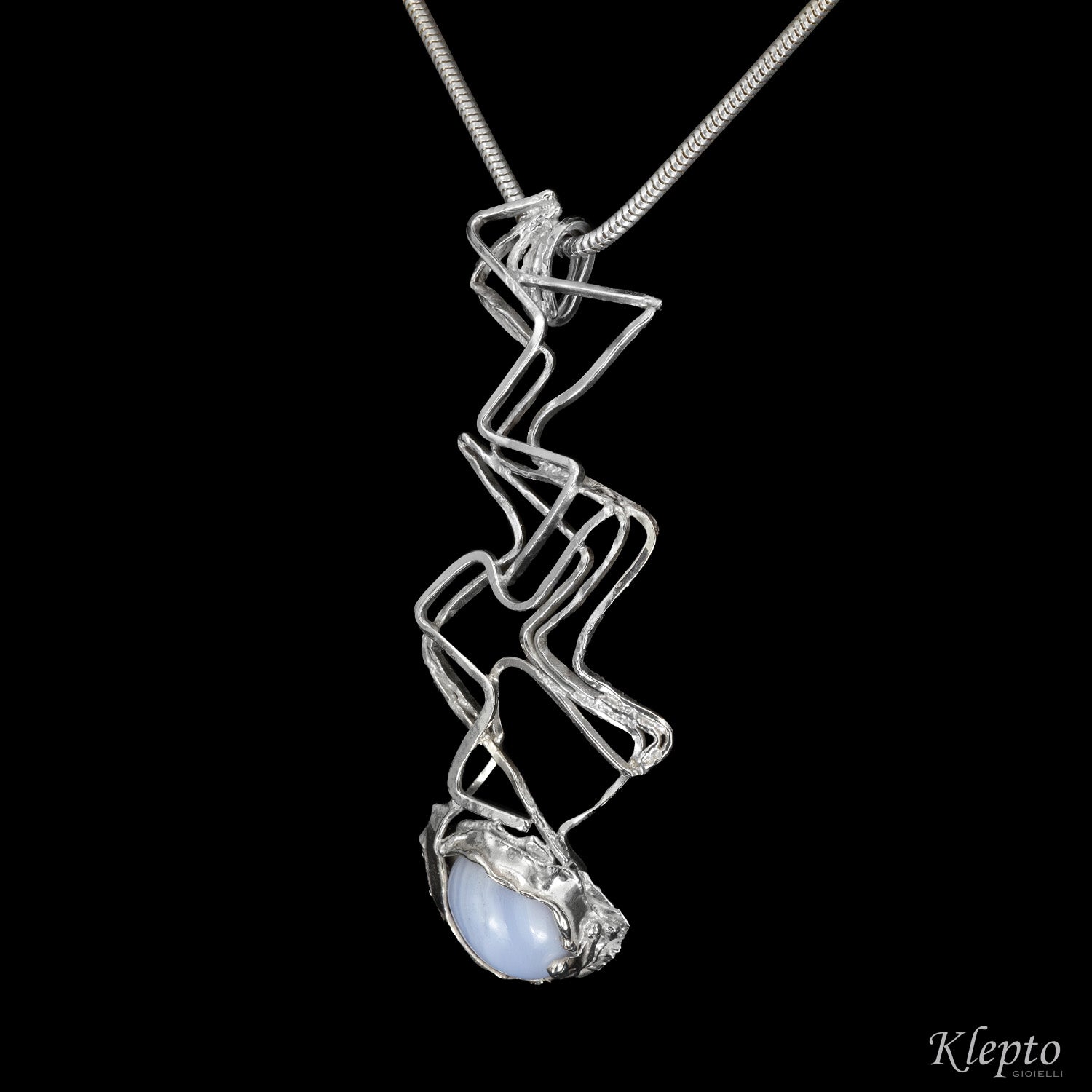 Pendente in Argento Silnova® a filo con Calcedonio