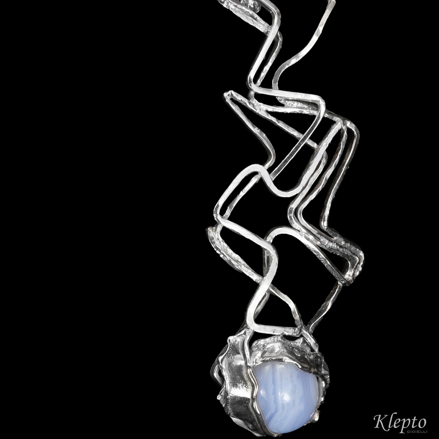 Pendente in Argento Silnova® a filo con Calcedonio
