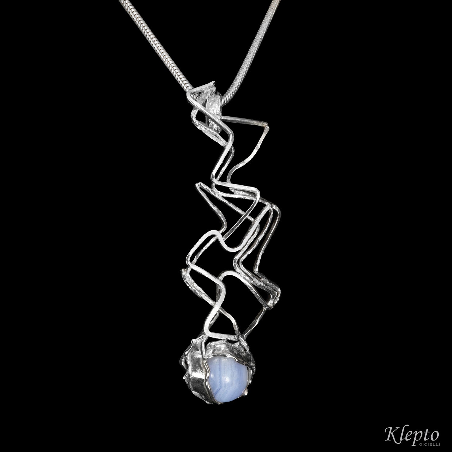 Pendente in Argento Silnova® a filo con Calcedonio