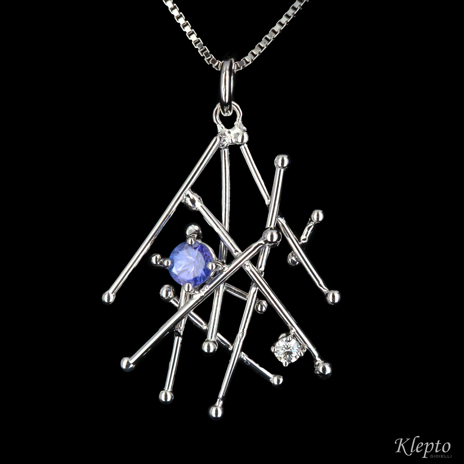 Pendente in oro bianco "IntriKo" con Tanzanite e Diamante