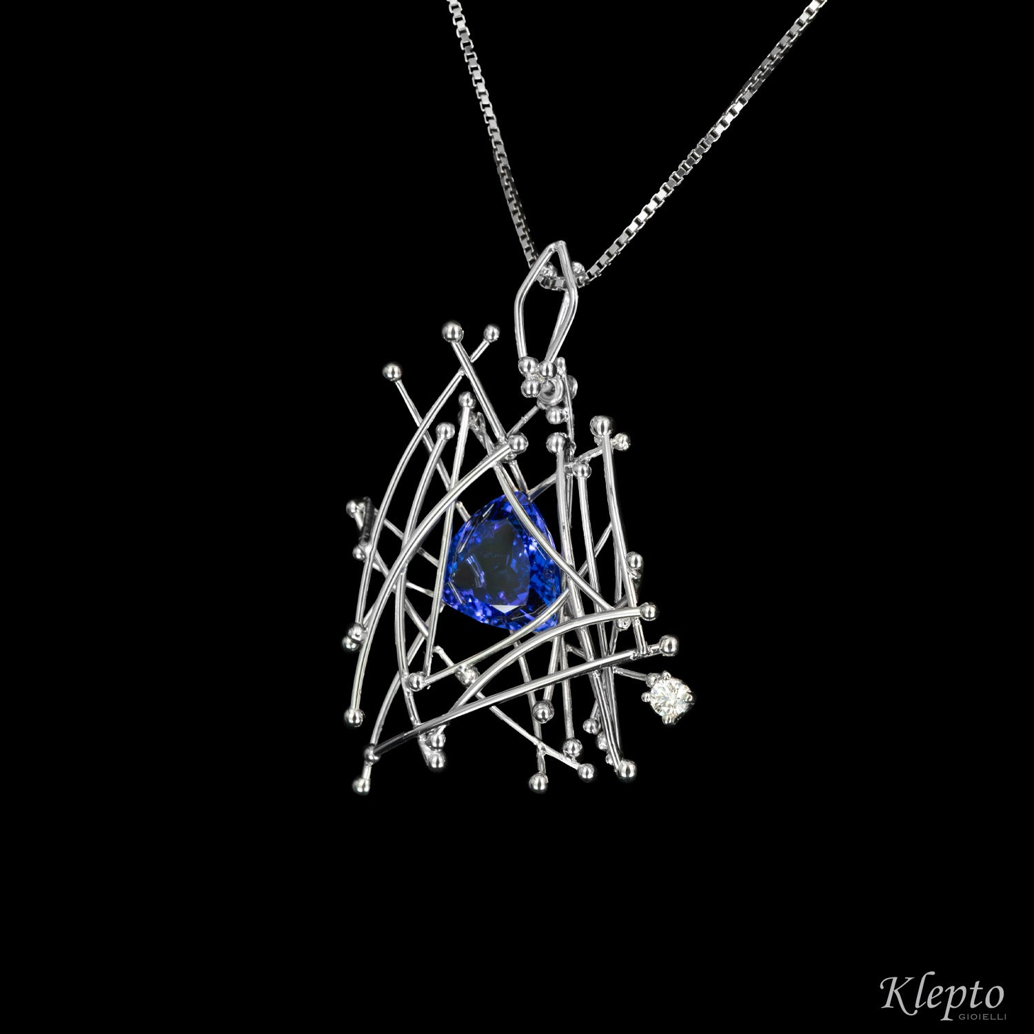 Pendente in oro bianco "IntriKo" con Tanzanite e Diamante