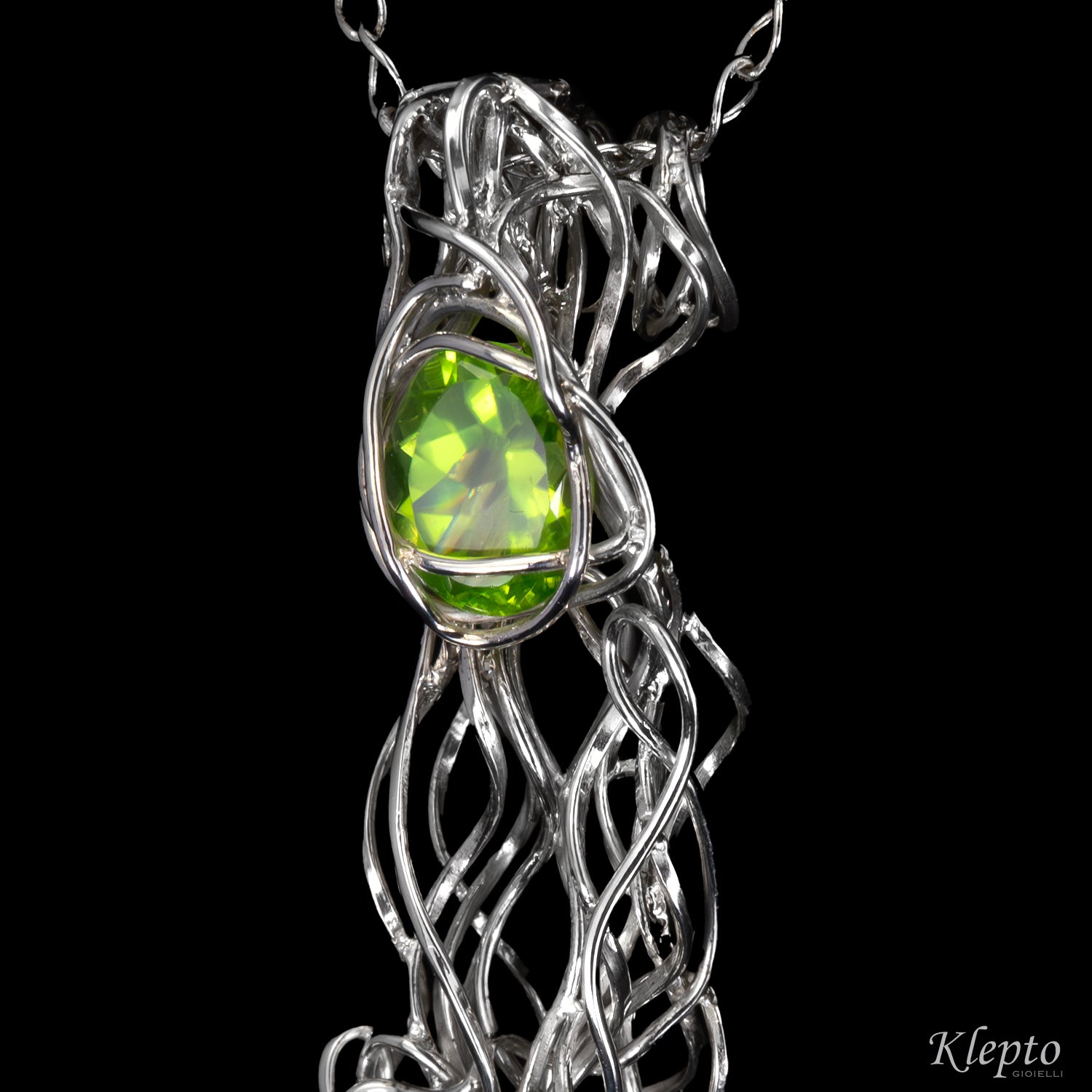 Pendente in Argento Silnova® con Peridoto