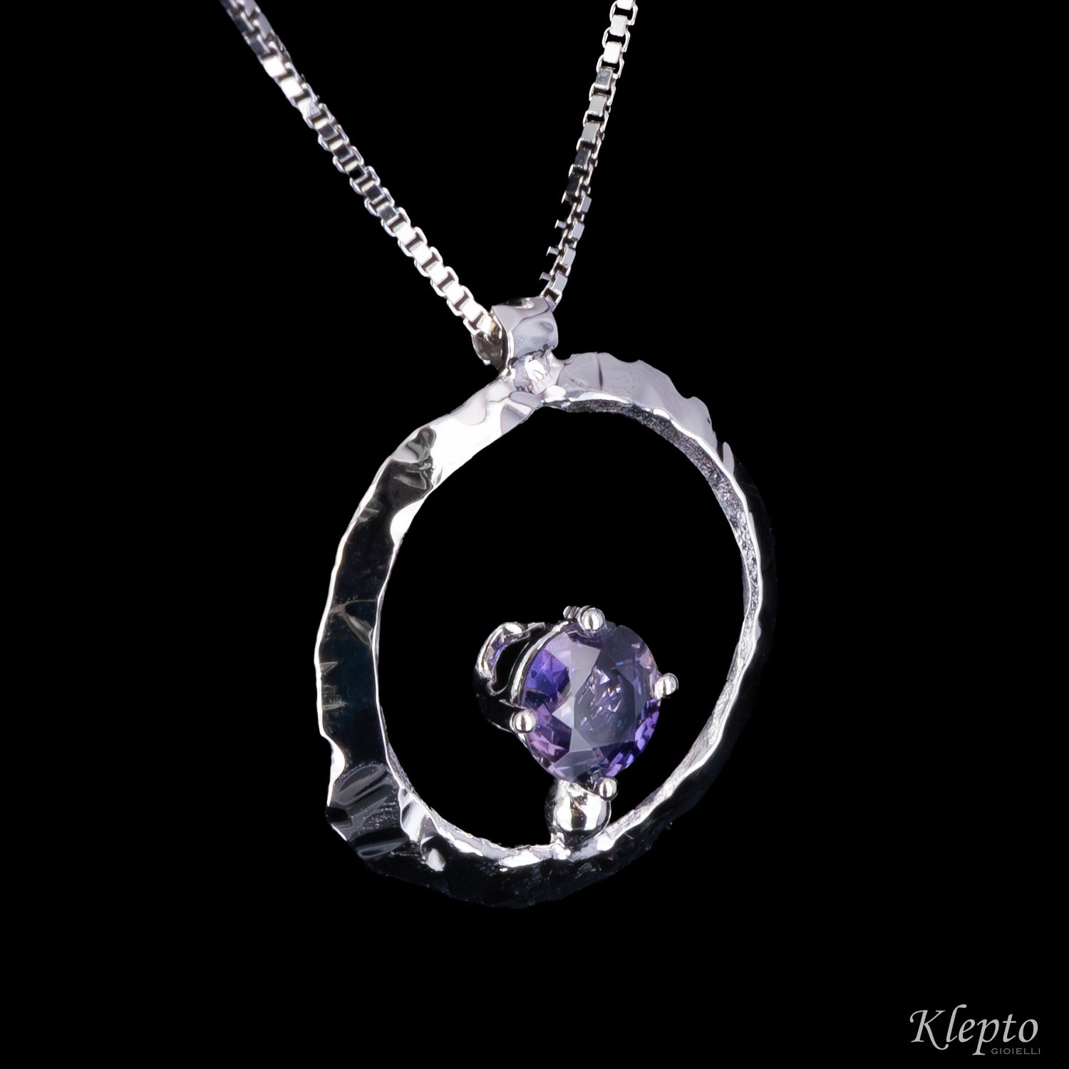 Pendente in oro bianco "Pulsar" con Zaffiro viola