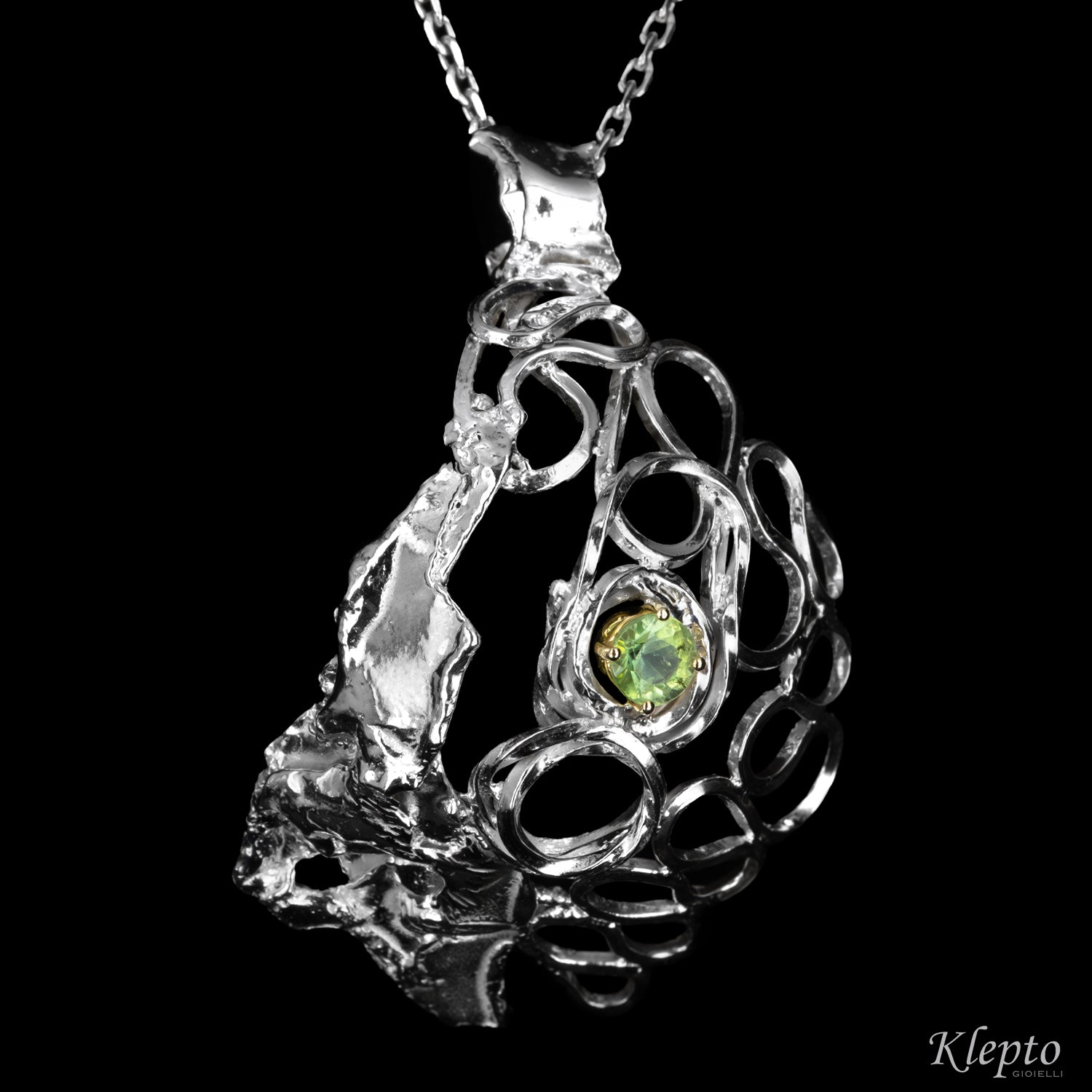 Pendente in Argento Silnova® con Tormalina verde e dettagli in oro giallo