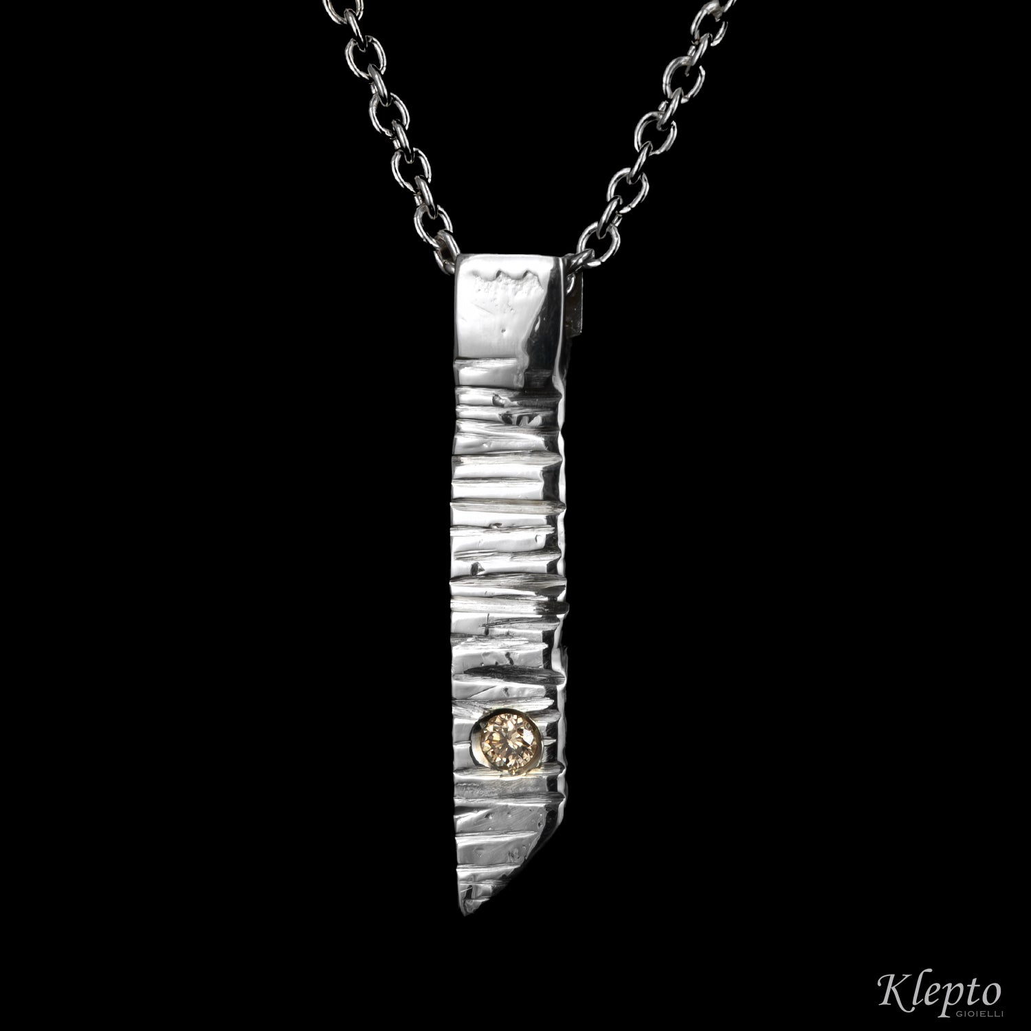 Pendente in Argento Silnova® con Diamante brown