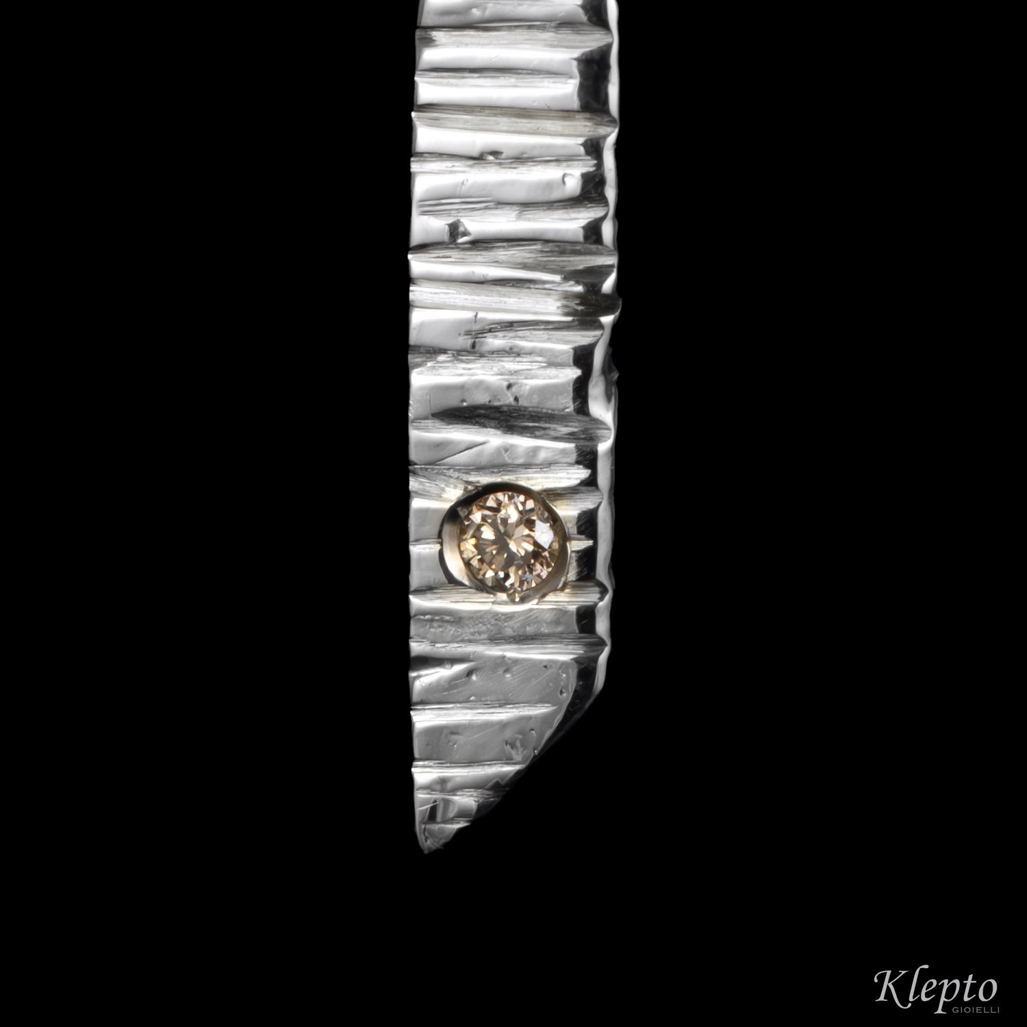 Pendente in Argento Silnova® con Diamante brown