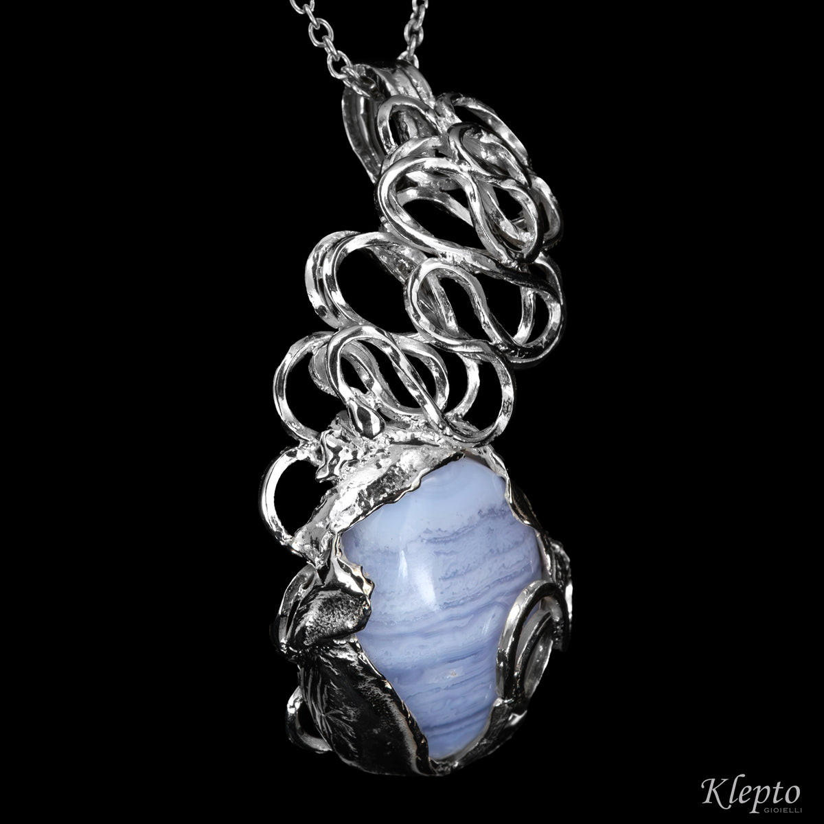 Pendente in Argento Silnova® con Calcedonio
