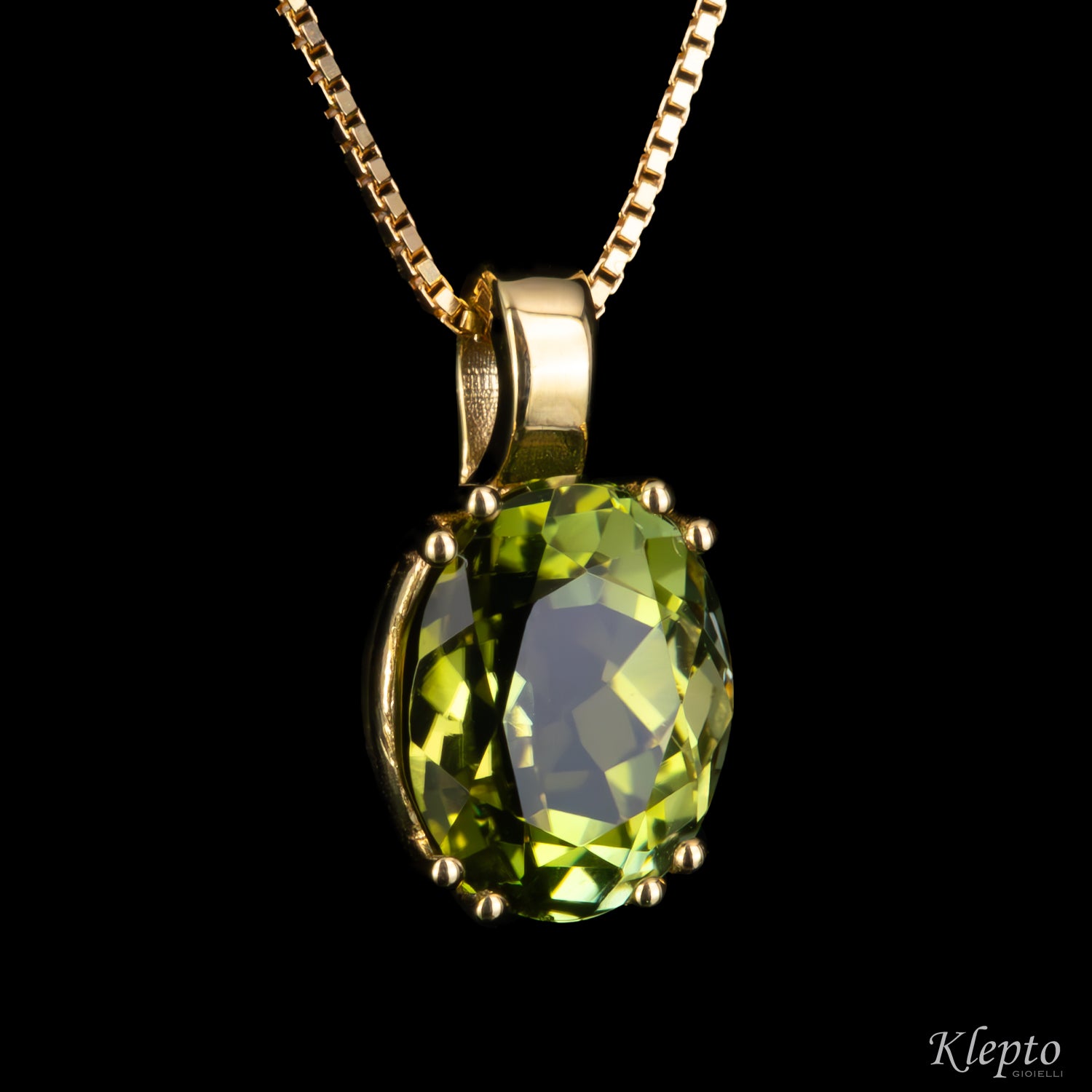 Pendente in oro giallo con Tormalina verde