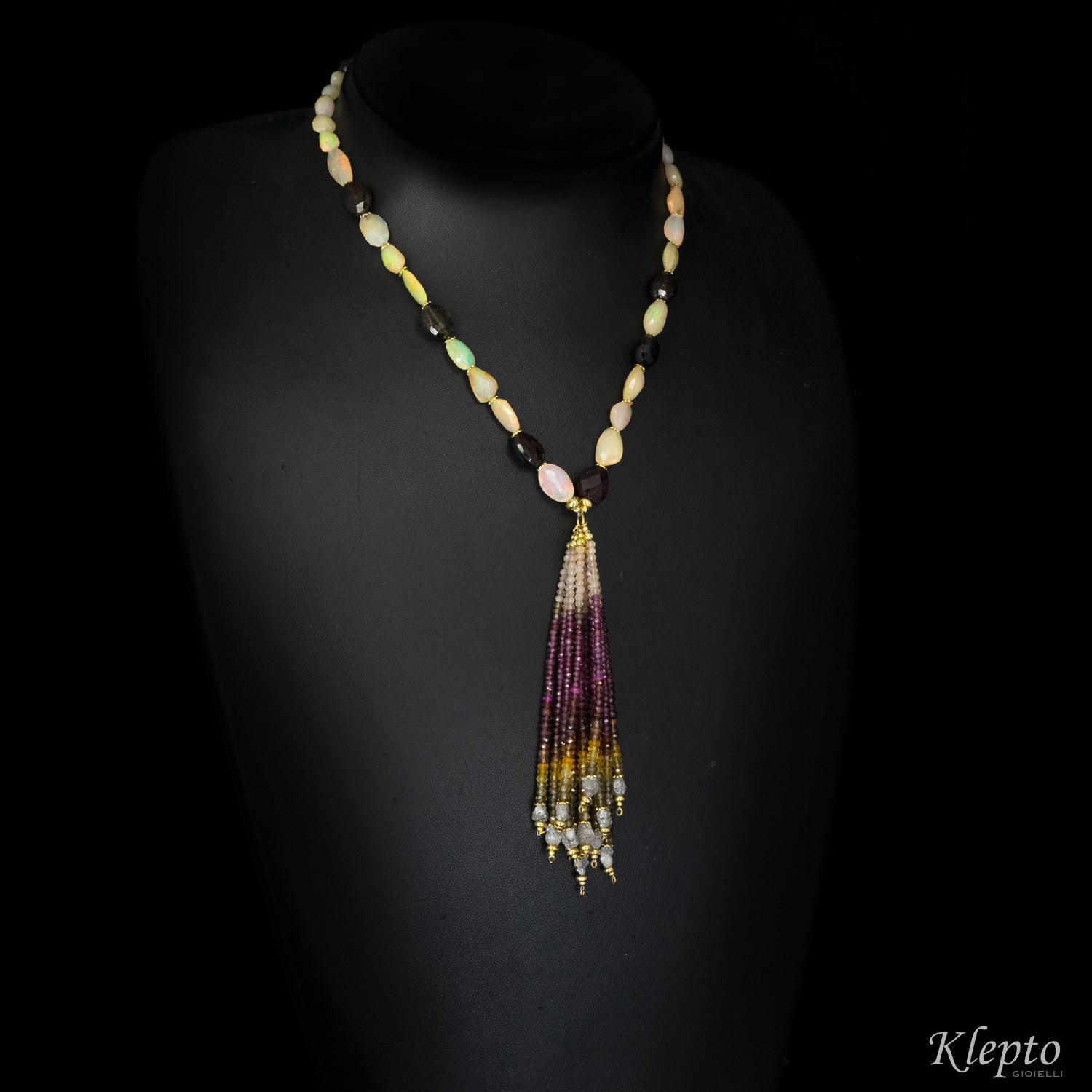Collana a nappa in oro giallo con Opale, Tormaline, Granato e Diamanti grezzi