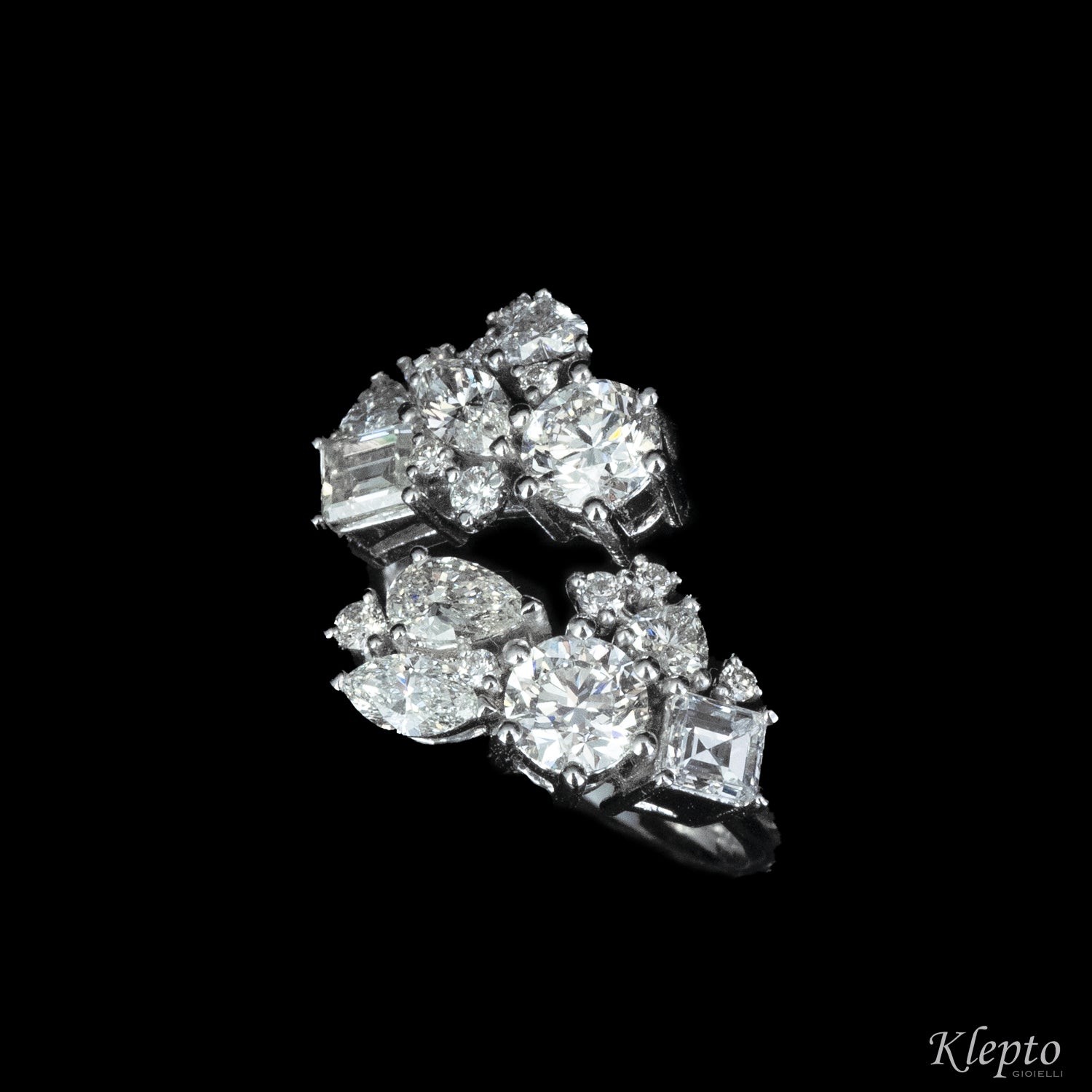 Anello classico by Klepto contrariè in oro bianco e Diamanti